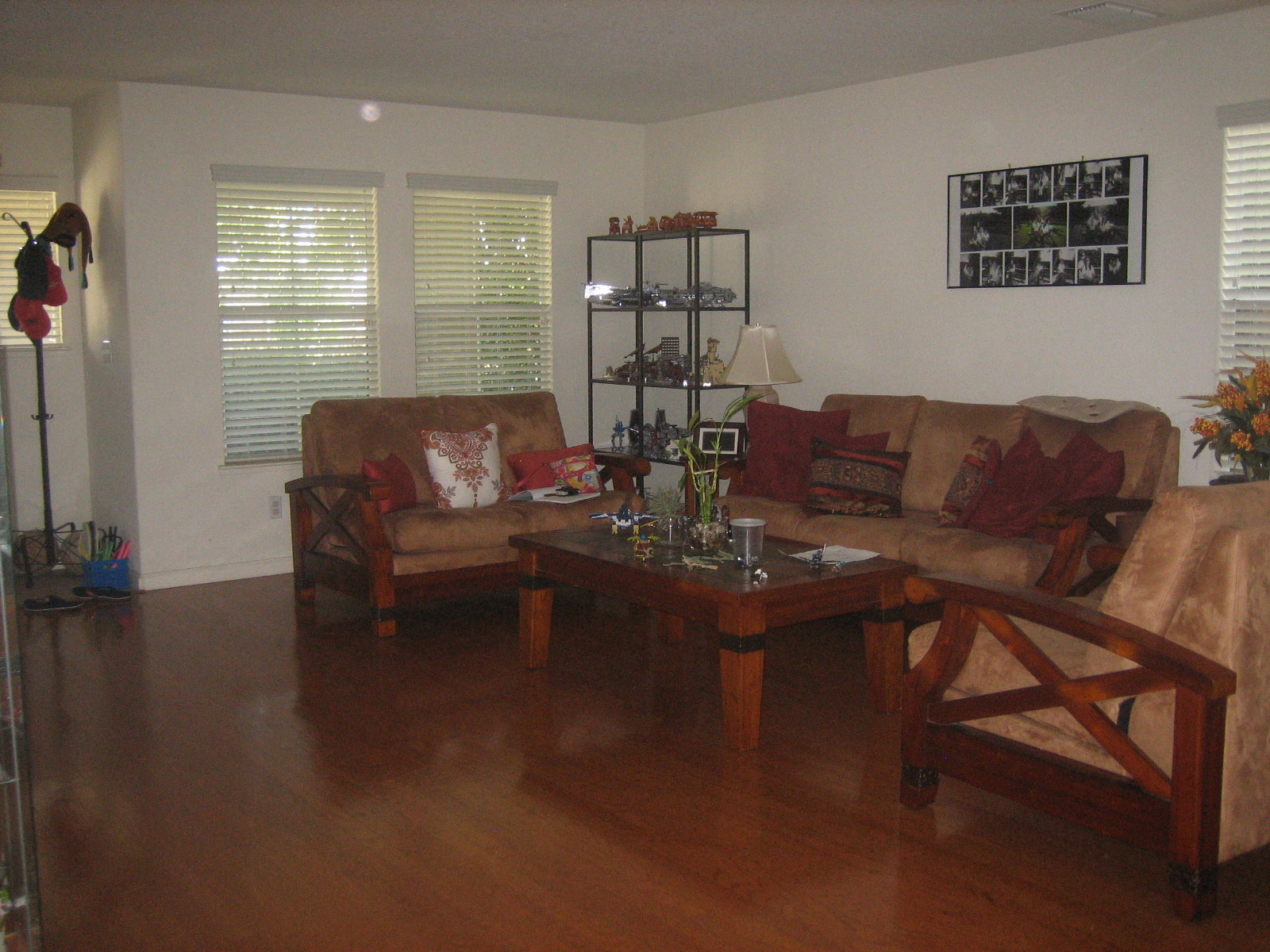 Living Room of 6333 Surfbird Ln